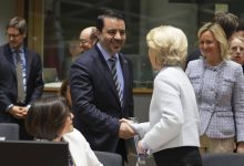  الخارجية السورية ترحب بقرار رفع العقوبات الأوروبية