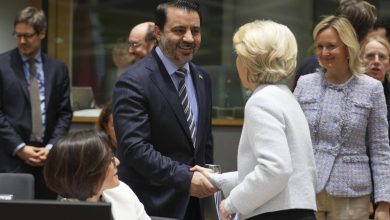  الخارجية السورية ترحب بقرار رفع العقوبات الأوروبية