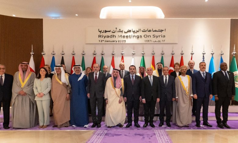الخليج يرحّب برفع العقوبات عن سوريا وترمب يؤكد: "حان وقت الفرصة الجديدة" 1 الخليج يرحّب برفع العقوبات عن سوريا