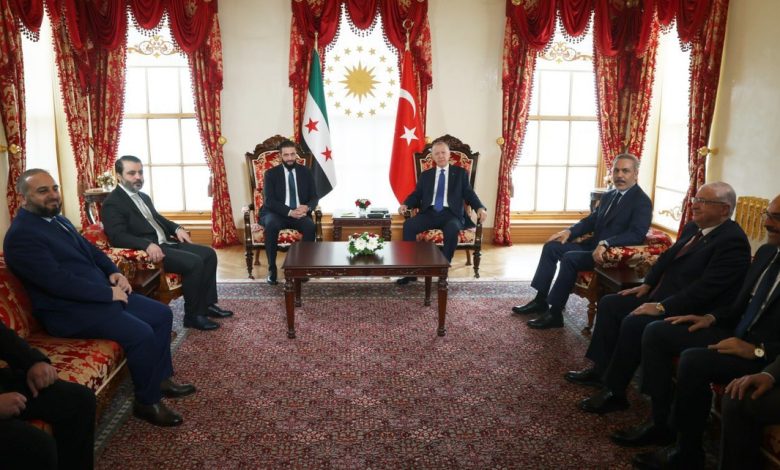 لقاء رسمي بين الرئيسين السوري والتركي في إسطنبول بحضور رفيع المستوى 1 لقاء رسمي بين الرئيسين السوري والتركي
