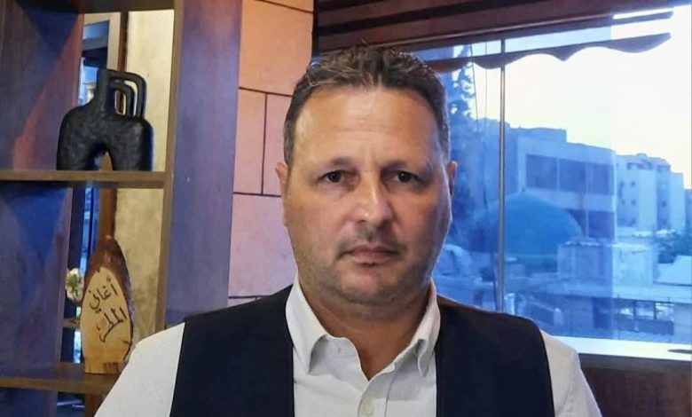 إدلب: دعوات شعبية للإفراج عن المهندس مازن عرجا بعد توقيفه على خلفية منشور ناقد 1 المهندس مازن عرجا