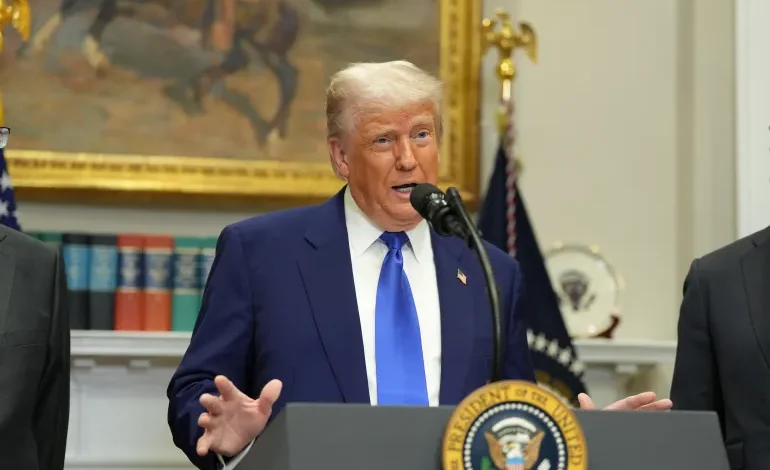 ترمب: لا أعلم إن كانت سوريا ستطبّع مع إسرائيل.. لكنني قررت رفع العقوبات عنها 1 ترمب: لا أعلم إن كانت سوريا ستطبّع مع إسرائيل