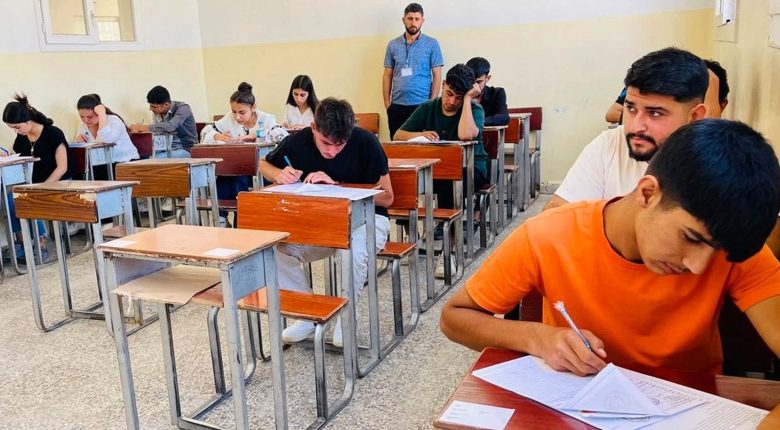 ثانوية الإدارة الذاتية: امتحانات مستقلة رغم التنسيق مع الحكومة 1 ثانوية الإدارة الذاتية