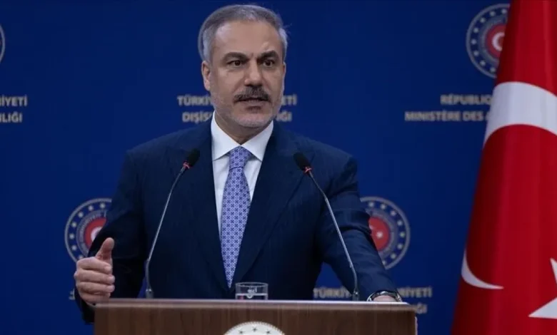فيدان يحذر من تقسيم سوريا ويهدد بتدخل تركي لحماية الأمن القومي 1 فيدان يحذر من تقسيم سوريا ويهدد بتدخل تركي