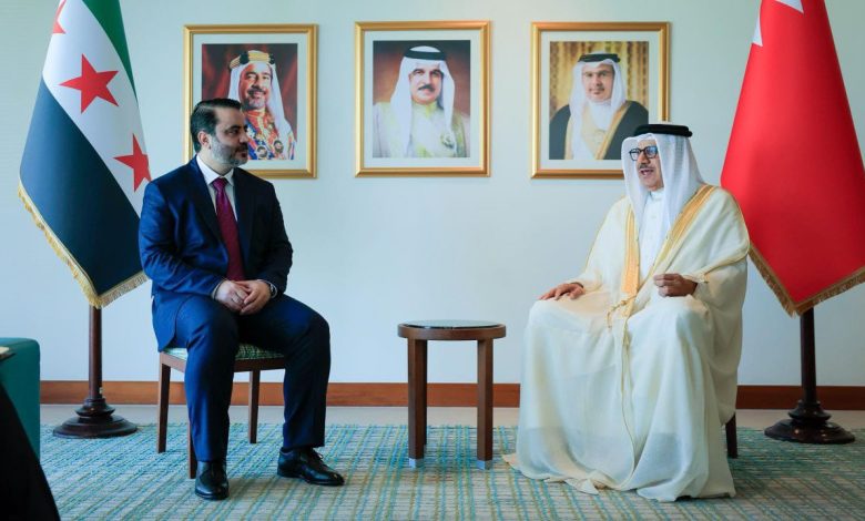 الشيباني يلتقي نظيره البحريني