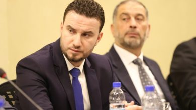 دمج المرتبطين بالنظام المخلوع