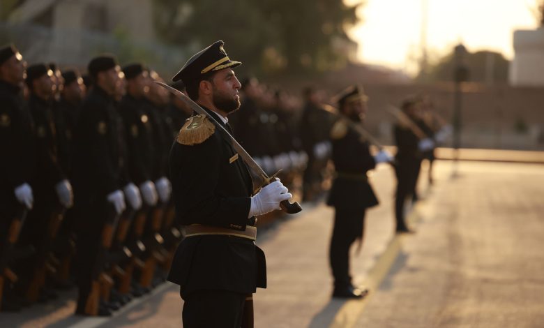 تسجيل الضباط المنشقين بالخارج